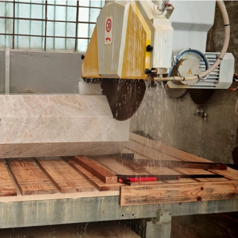 Taj Mahal Dicken schneiden